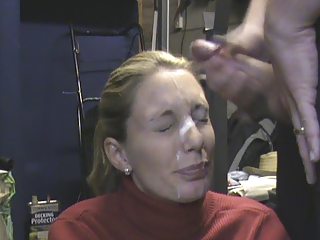 housewife receieving gigantic facial inside the